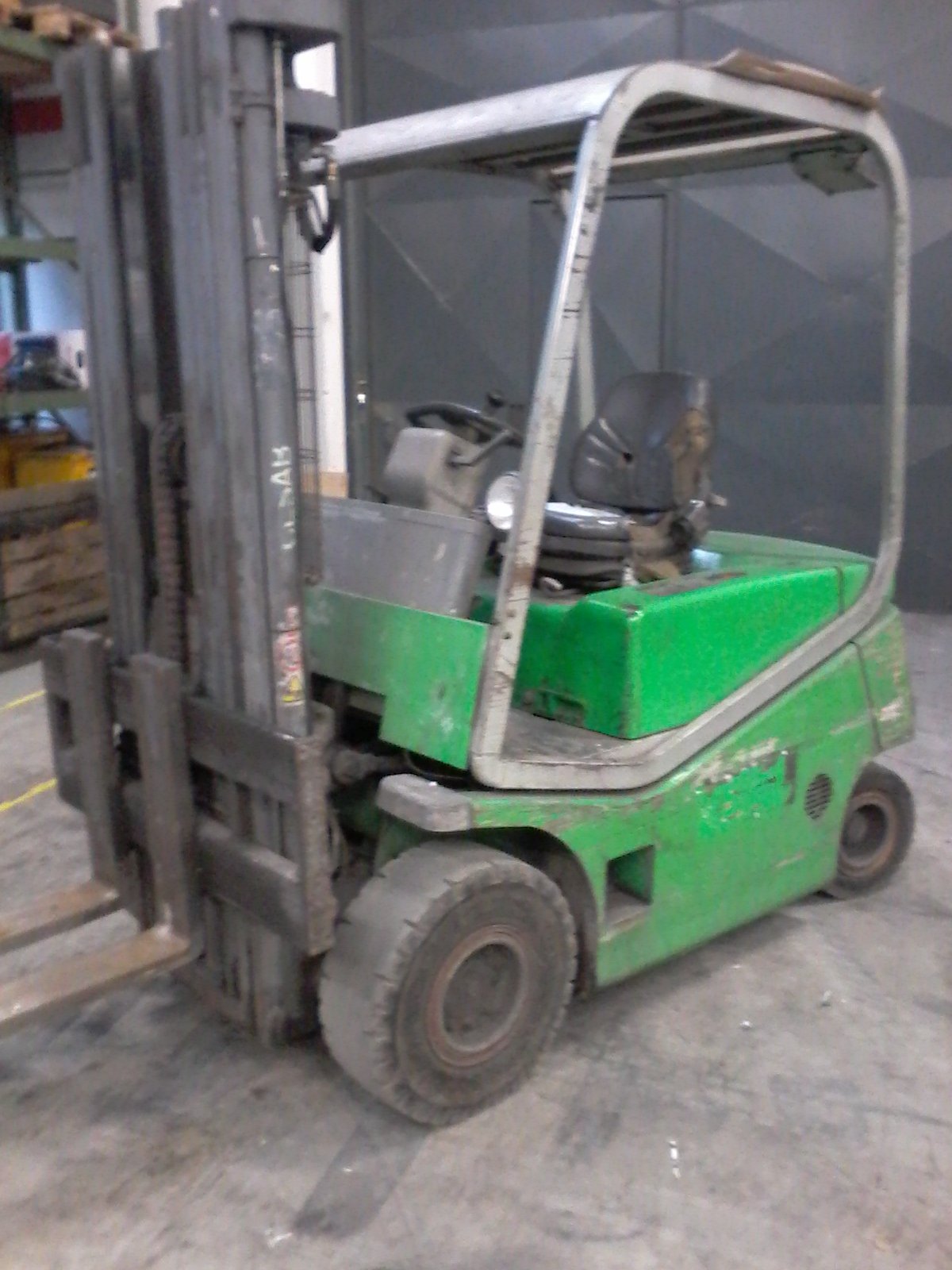 CESAB BLITZ250
