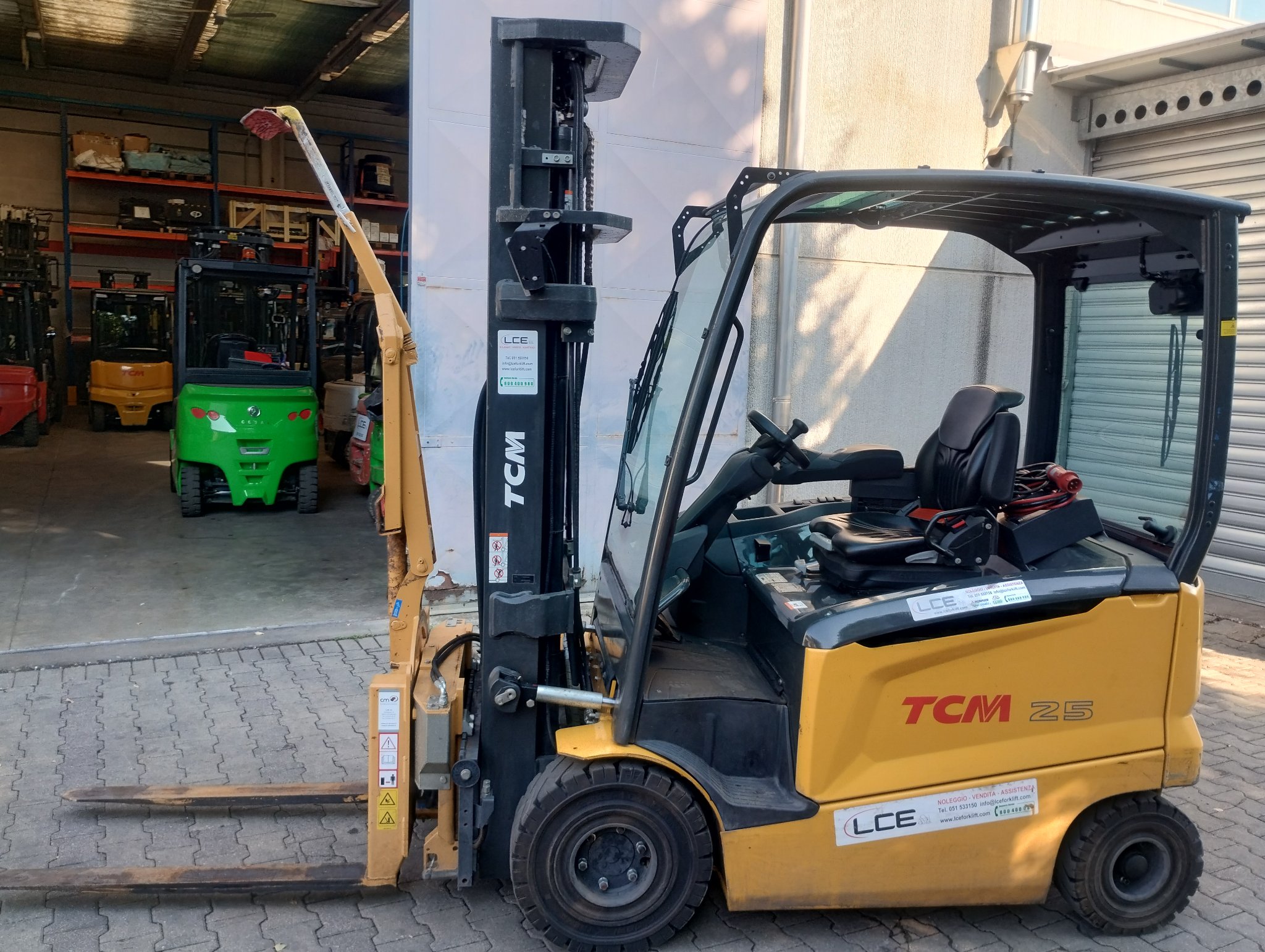 TCM FHB25F2