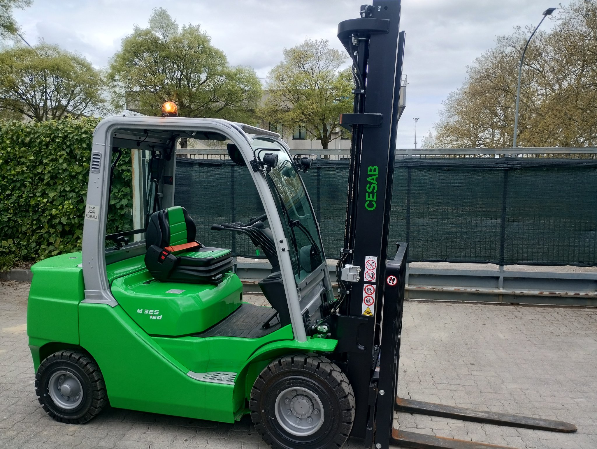 CESAB M325DV