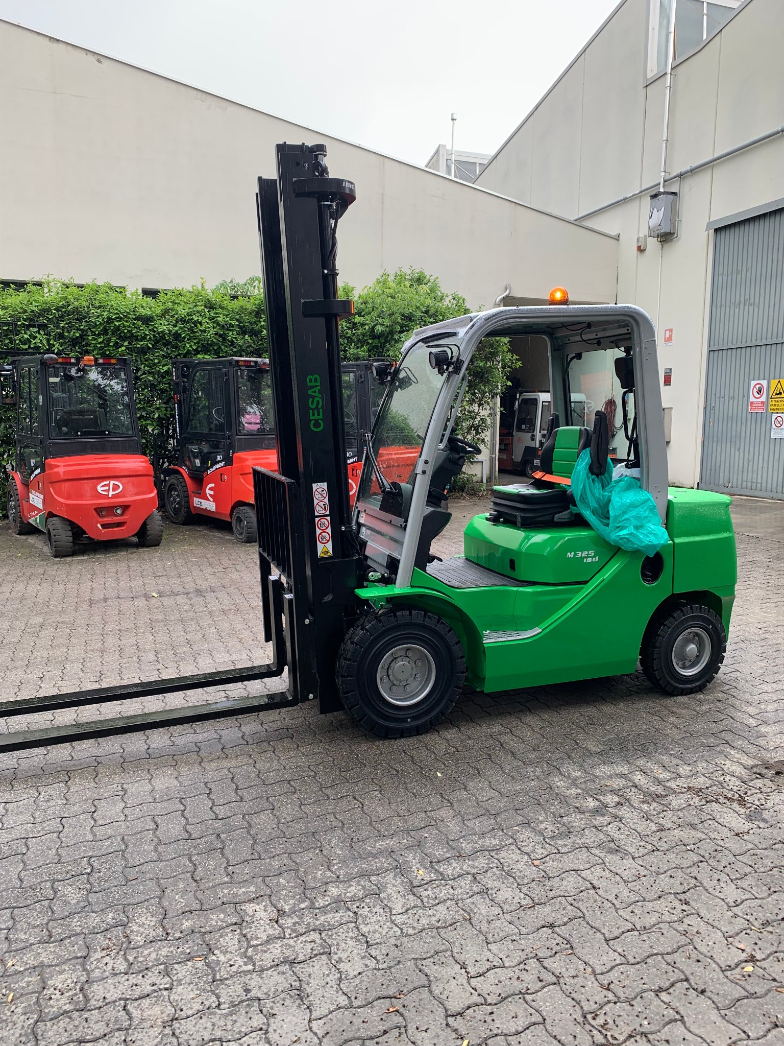 CESAB M325DV