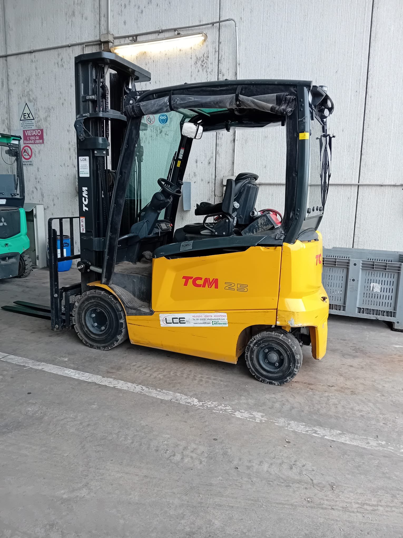 TCM FHB25F2