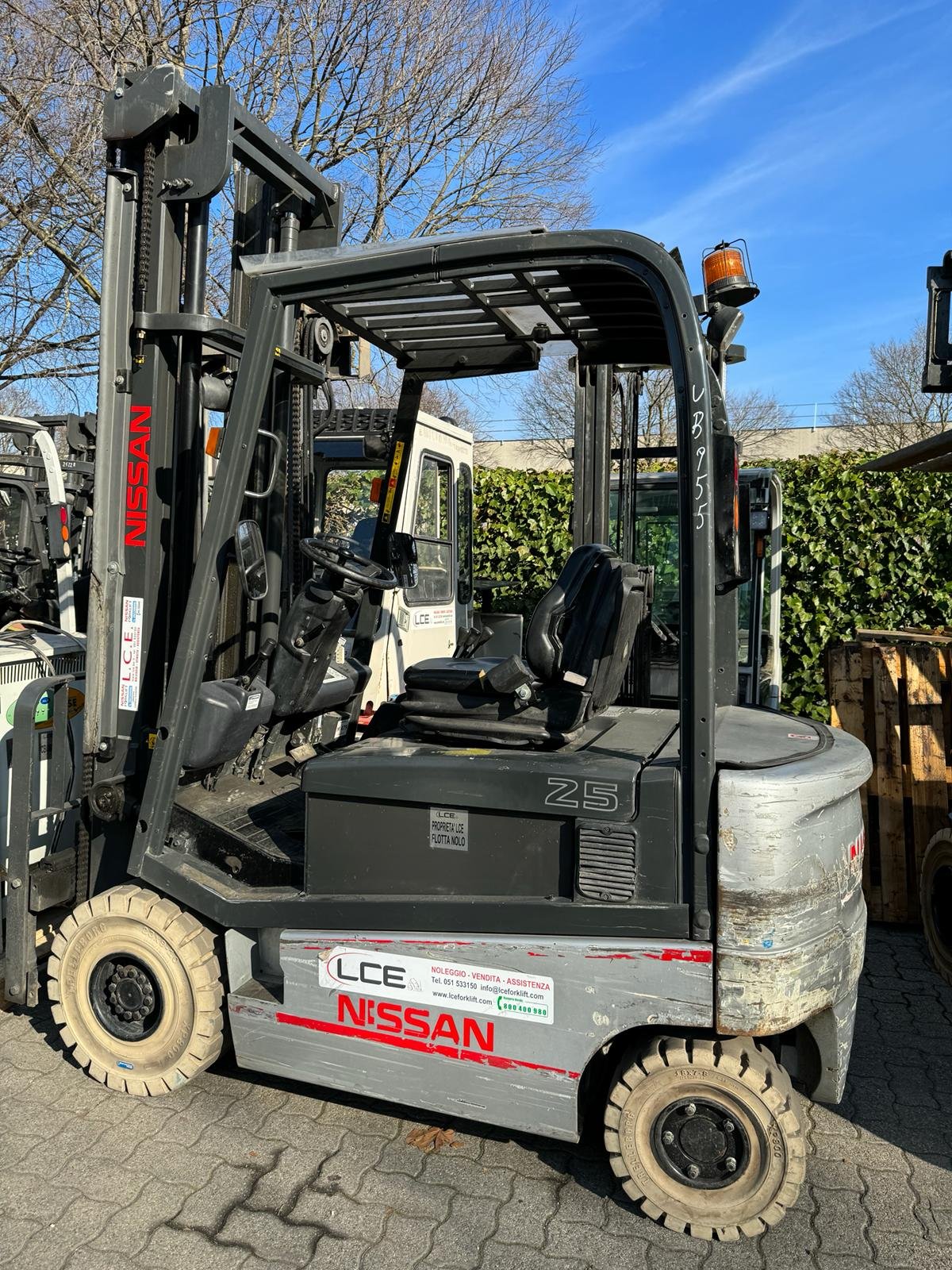 NISSAN 1Q2E