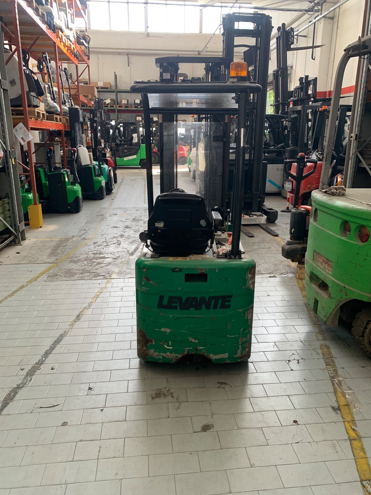 LEVANTE FLY8