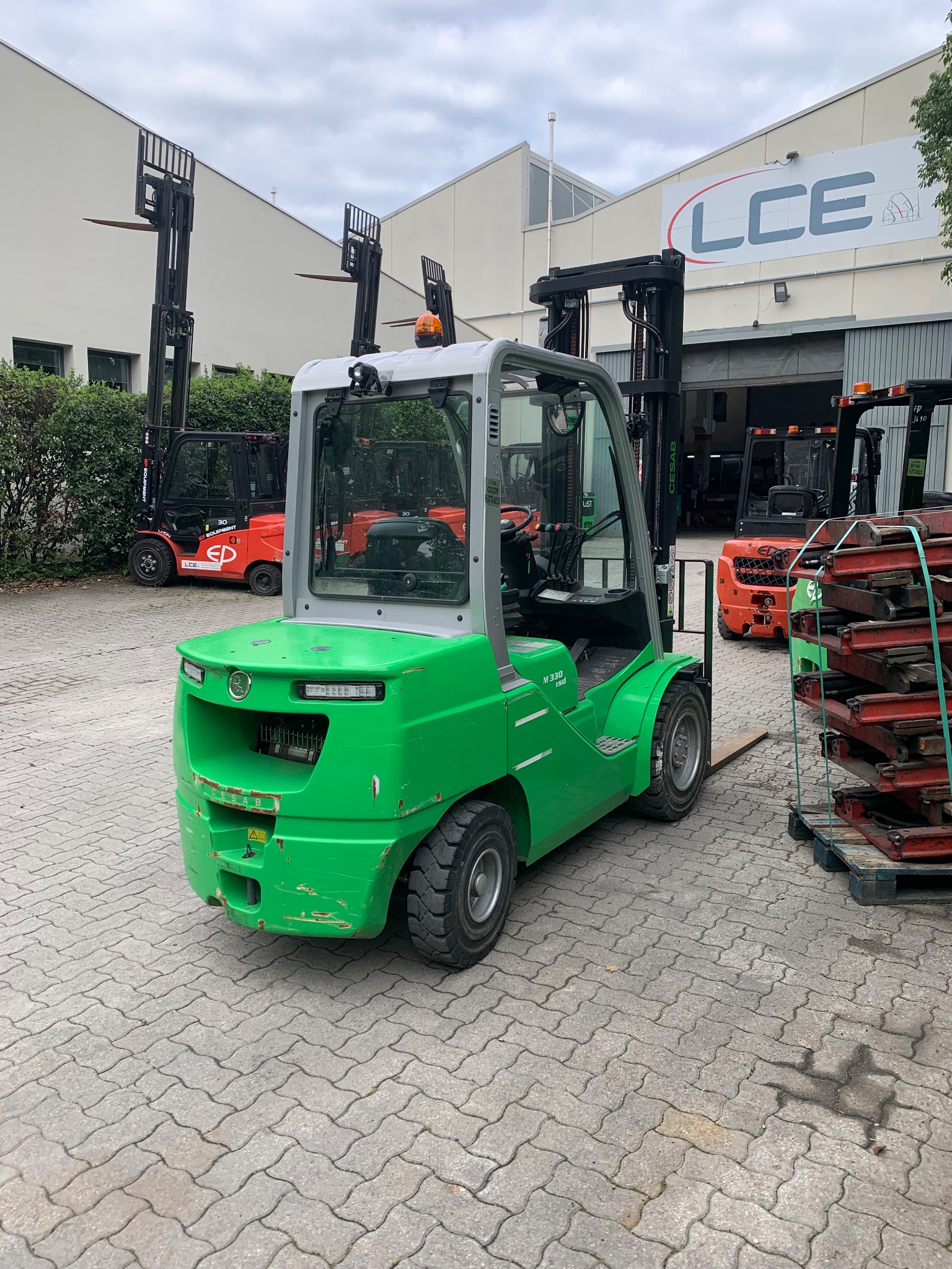 CESAB M330DV