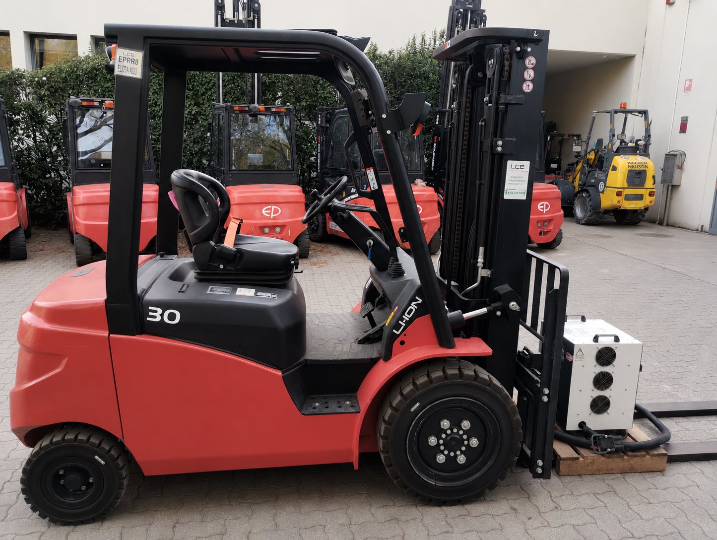 EP EFL303-B