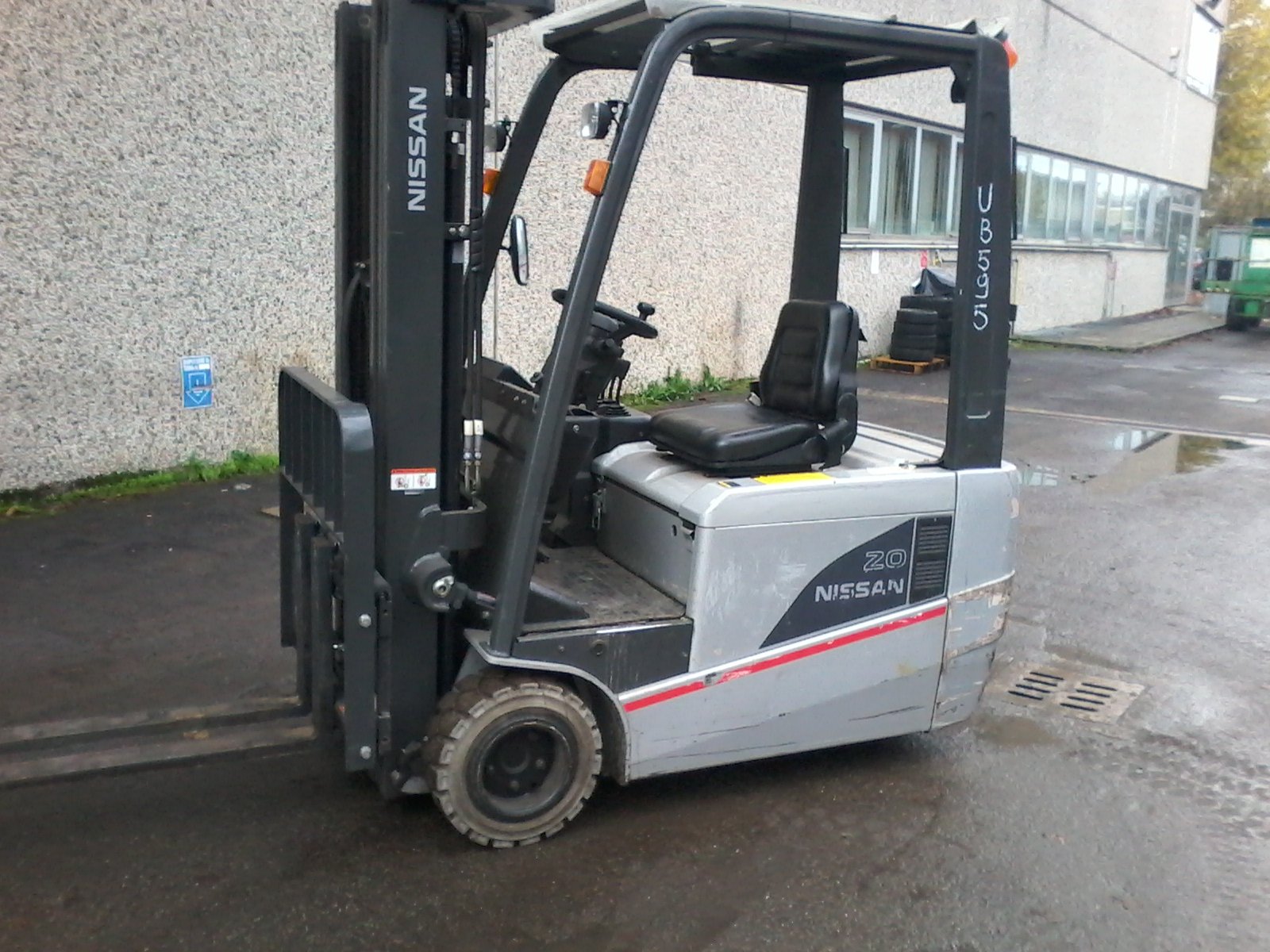 NISSAN G1N1L20