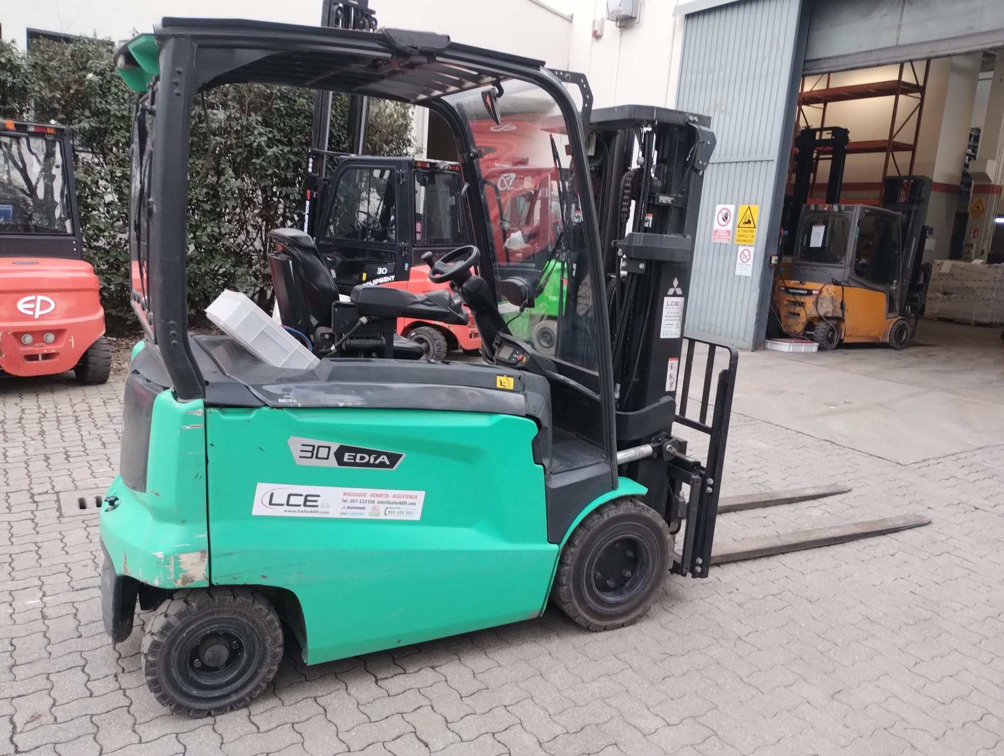 MITSUBISHI FB30ACN