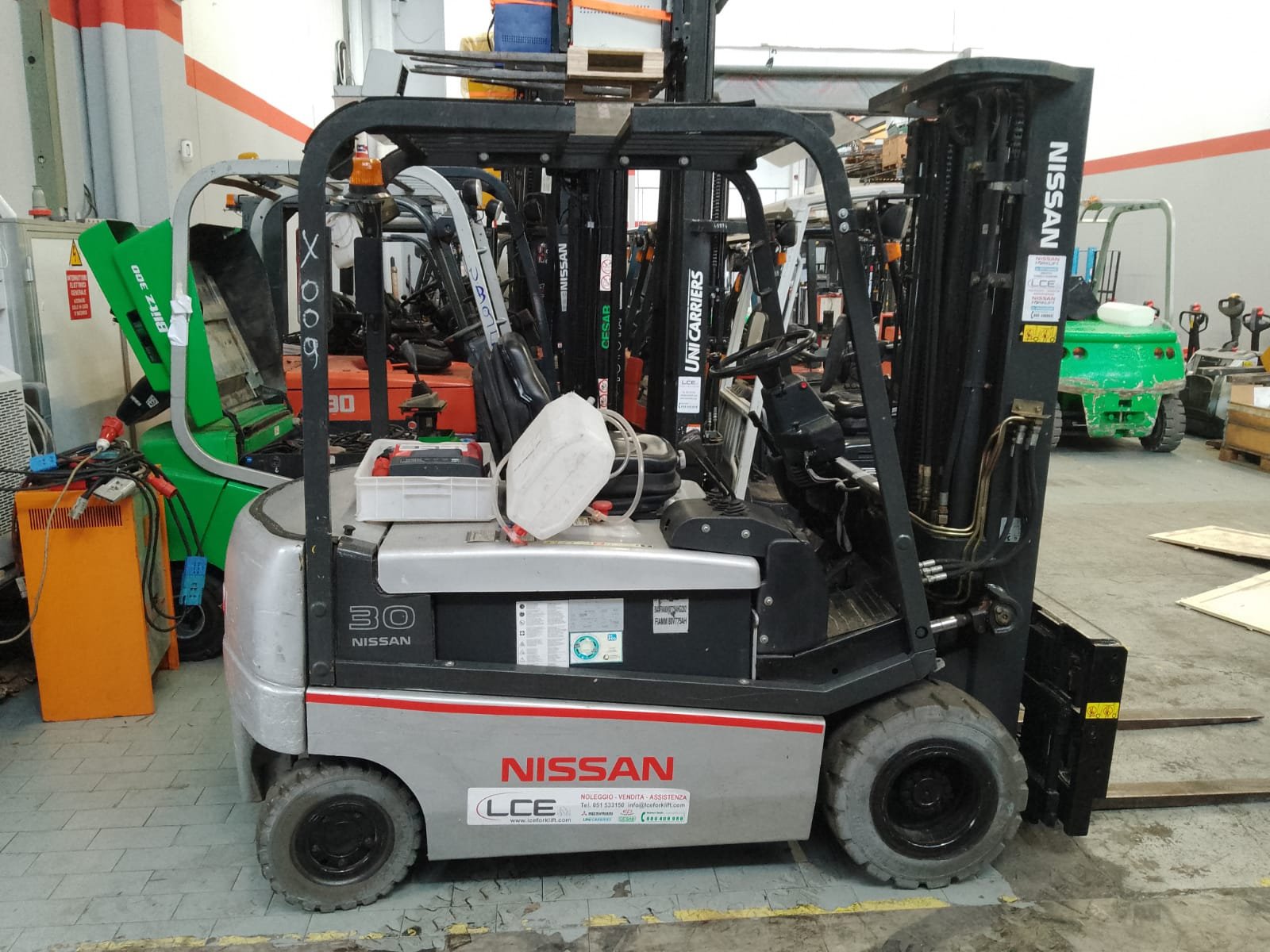 NISSAN GQ02